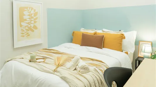 Rooms in Barcelona Ciutat Vella - photo 3