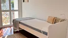 Room for rent, Lisbon (region), &lt;span class=&quot;blurred street&quot; onclick=&quot;ProcessAdRequest(14286656)&quot;&gt;&lt;span class=&quot;hint&quot;&gt;See streetname&lt;/span&gt;[xxxxxxxxxxxxx]&lt;/span&gt;