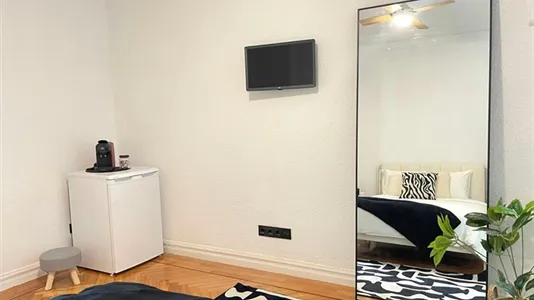 Rooms in Madrid Moncloa-Aravaca - photo 9