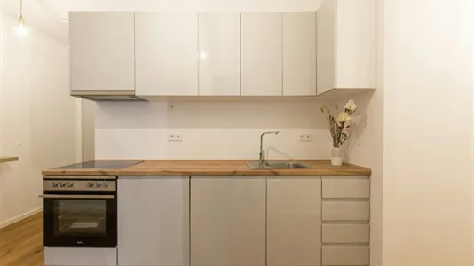 Rooms in Berlin Mitte - photo 7