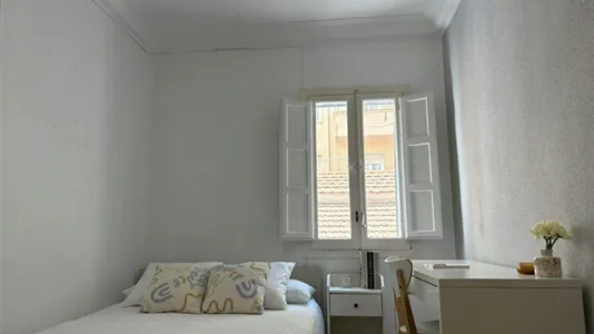 Rooms in Madrid Arganzuela - photo 10