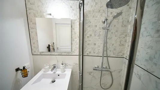 Apartments in Lyon - photo 8