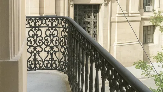 Rooms in Barcelona Ciutat Vella - photo 4