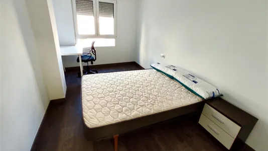 Rooms in Castellón de la Plana/Castelló de la Plana - photo 1
