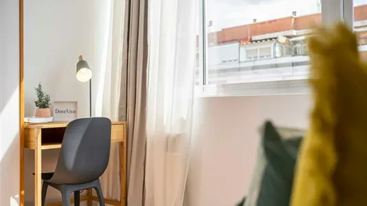 Rooms in Madrid Tetuán - photo 10