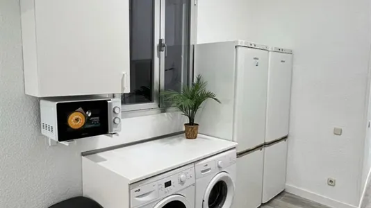 Rooms in Madrid Centro - photo 7