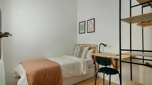 Rooms in Barcelona Gràcia - photo 1