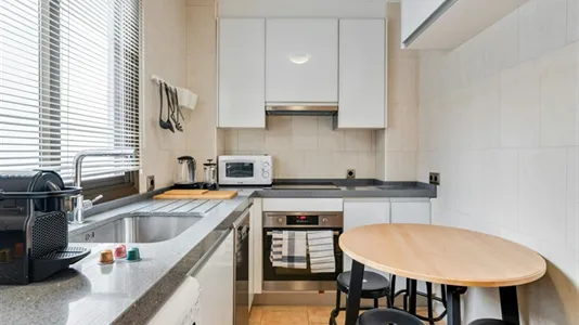 Rooms in Madrid Centro - photo 7