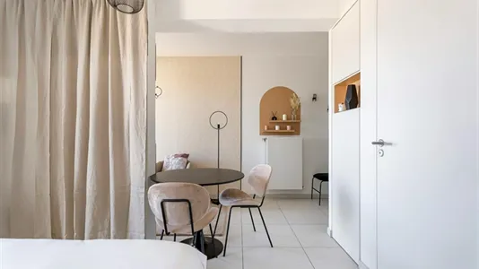 Apartments in Lyon - photo 8