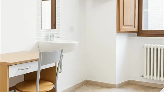 Rooms in Siena - photo 5