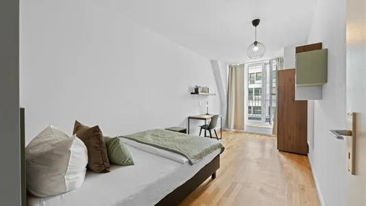 Rooms in Berlin Mitte - photo 1