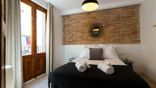 Apartments in Barcelona Ciutat Vella - photo 8