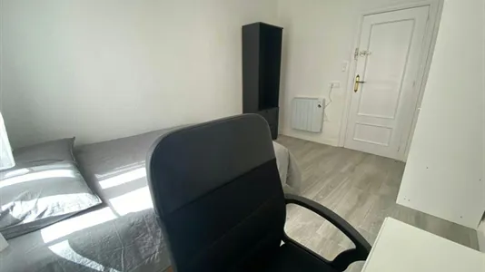 Rooms in Adaro - photo 6