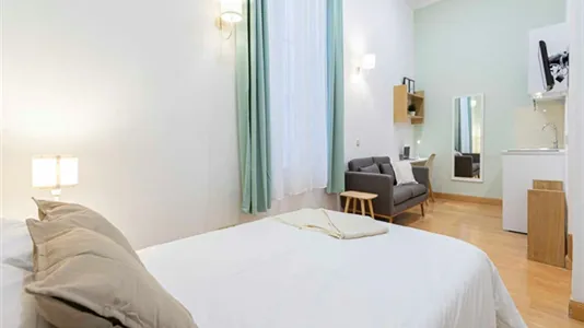 Rooms in Madrid Centro - photo 2