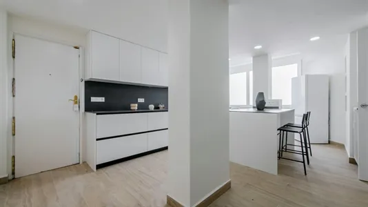 Rooms in Madrid Salamanca - photo 9
