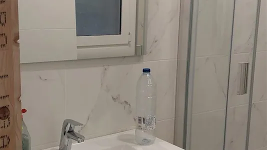 Rooms in Barcelona Eixample - photo 7