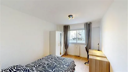 Room for rent in Grenoble, Auvergne-Rhône-Alpes