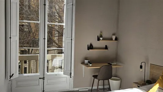 Rooms in Barcelona Eixample - photo 3