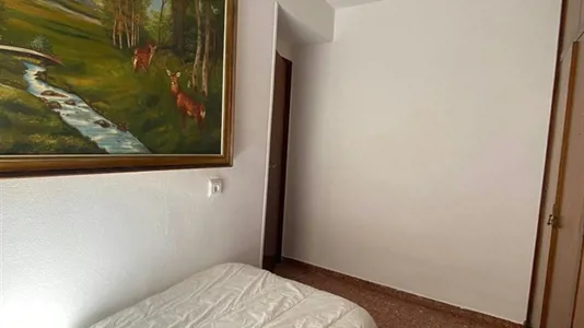 Rooms in la Fontsanta - photo 3