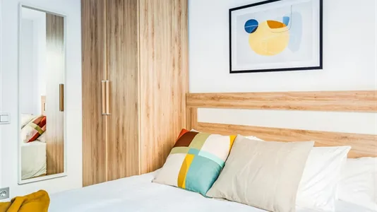 Rooms in Barcelona Sants-Montjuïc - photo 6