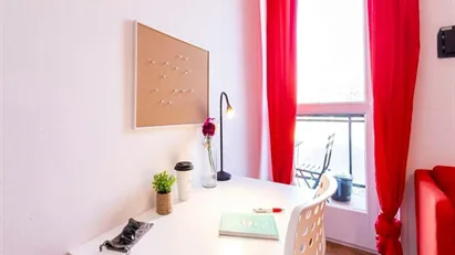 Room for rent in Milano Zona 5 - Vigentino, Chiaravalle, Gratosoglio, Milan