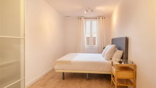 Apartments in Barcelona Ciutat Vella - photo 10