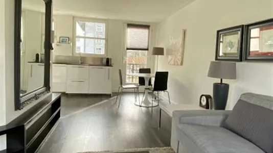 Apartments in Amsterdam Centrum - photo 1