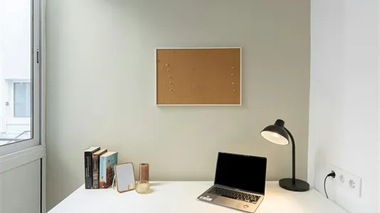 Rooms in Barcelona Eixample - photo 7