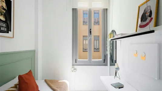 Rooms in Madrid Centro - photo 3