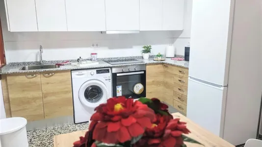 Rooms in Moncada - photo 9