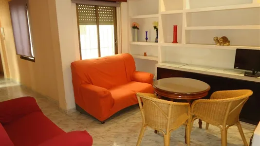 Rooms in Córdoba - photo 4