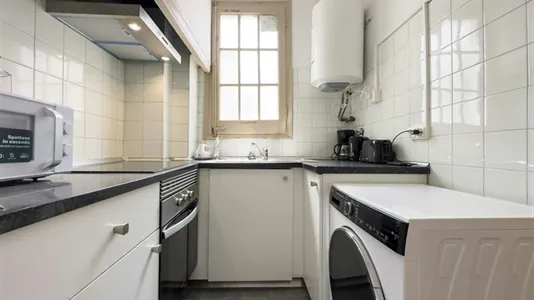 Rooms in Barcelona Eixample - photo 3