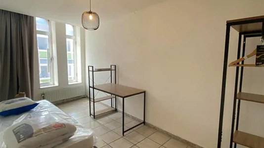 Rooms in Charleroi - photo 2