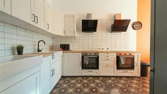 Rooms in Barcelona Eixample - photo 8