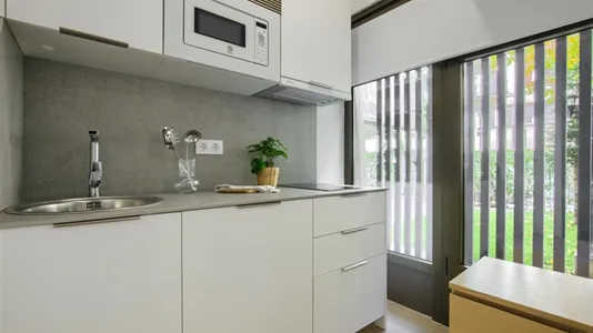 Apartments in Madrid Chamberí - photo 4