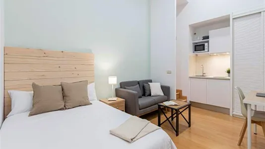 Rooms in Madrid Centro - photo 3