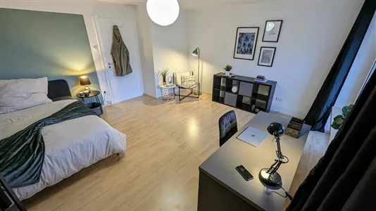 Rooms in Munich Thalkirchen-Obersendling-Forstenried-Fürstenried-Solln - photo 1