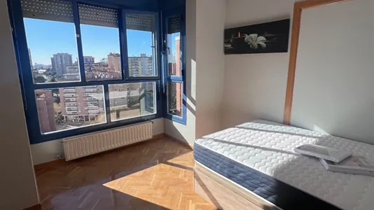 Rooms in Madrid Hortaleza - photo 4