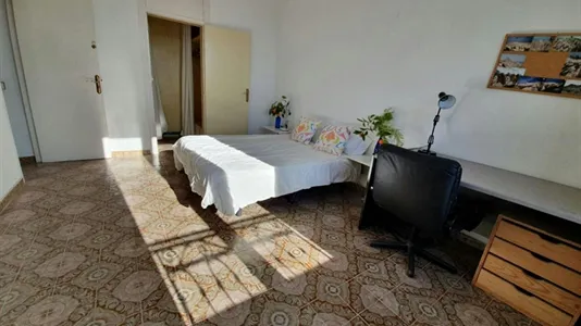 Rooms in Barcelona Ciutat Vella - photo 1