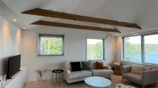 Houses in Mark - photo 15