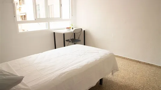 Rooms in Valencia Camins al Grau - photo 9