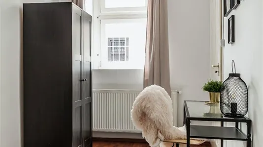 Rooms in Budapest Terézváros - photo 9