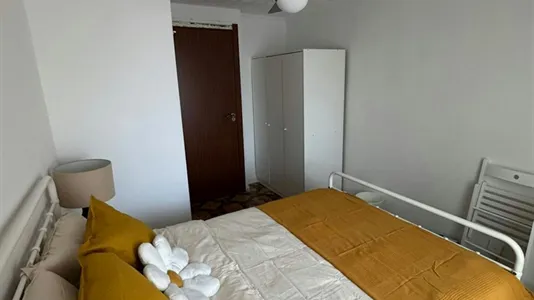 Rooms in Godelleta - photo 1