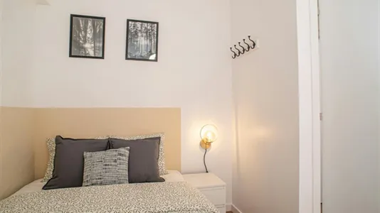 Rooms in Mislata - photo 9