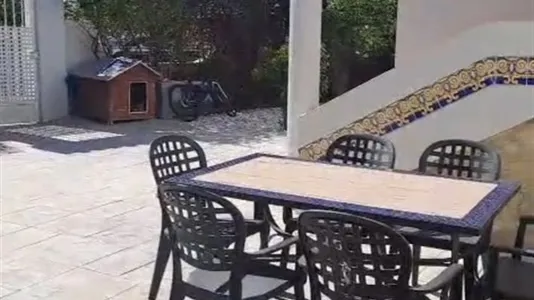 Houses in Bétera - photo 10