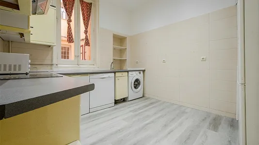 Rooms in Madrid Salamanca - photo 9