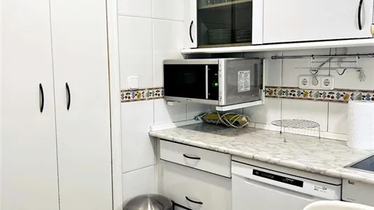 Rooms in Madrid Salamanca - photo 10