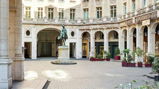 Rooms in Paris 9ème arrondissement - photo 8