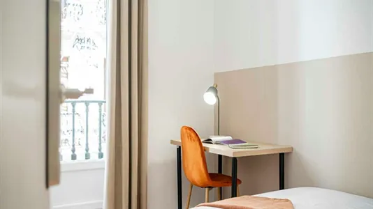 Rooms in Madrid Centro - photo 2