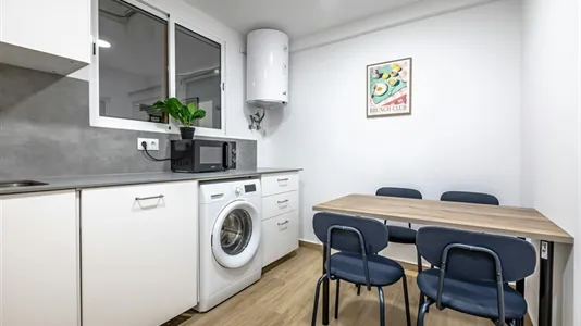 Rooms in el Camí de Vera - photo 5